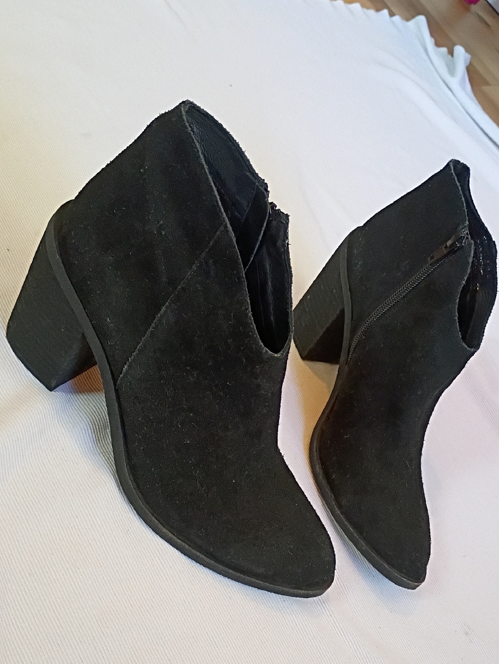 Jeffrey Campbell Kamet Women's Black Suede Heeled Ankle Boot